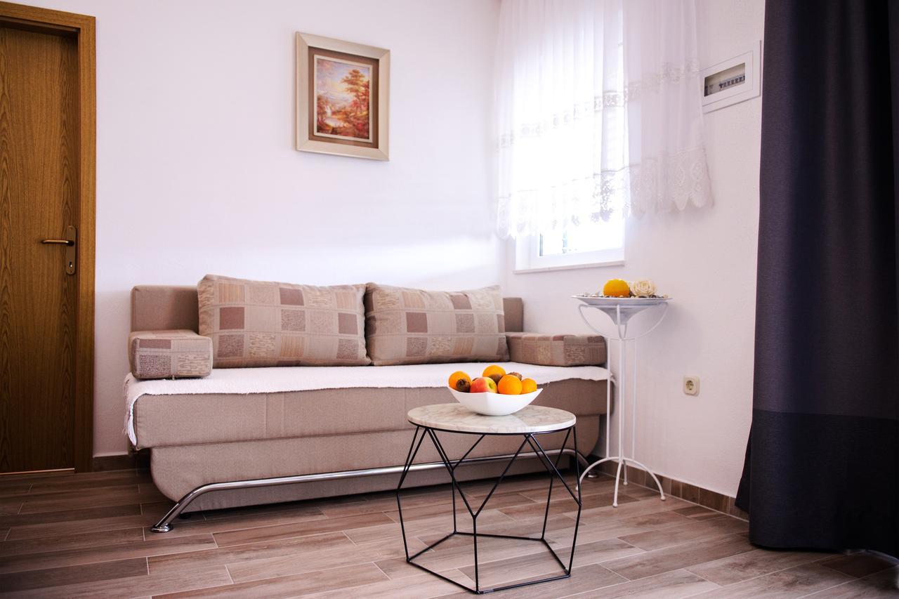 Apartments Mila Marina Extérieur photo