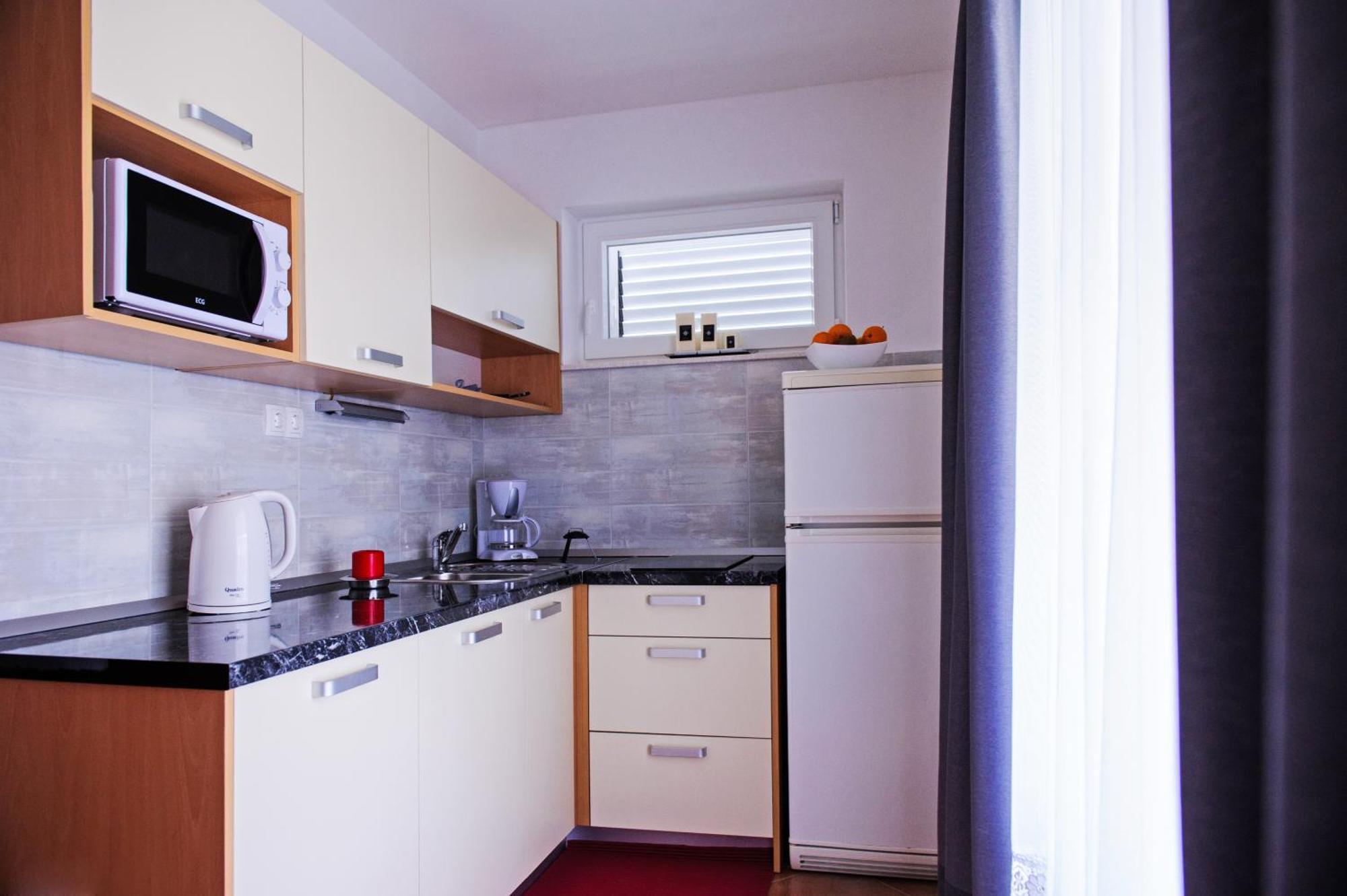 Apartments Mila Marina Extérieur photo