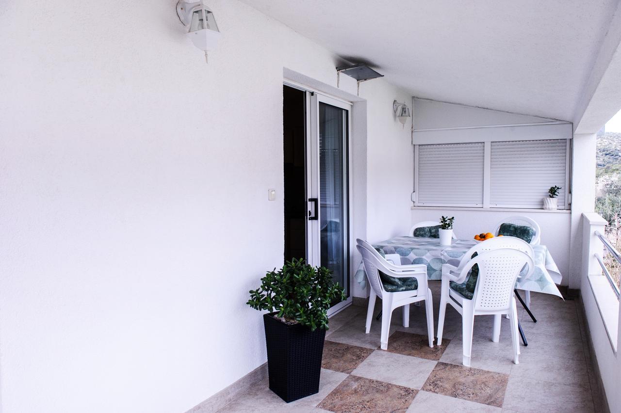 Apartments Mila Marina Extérieur photo