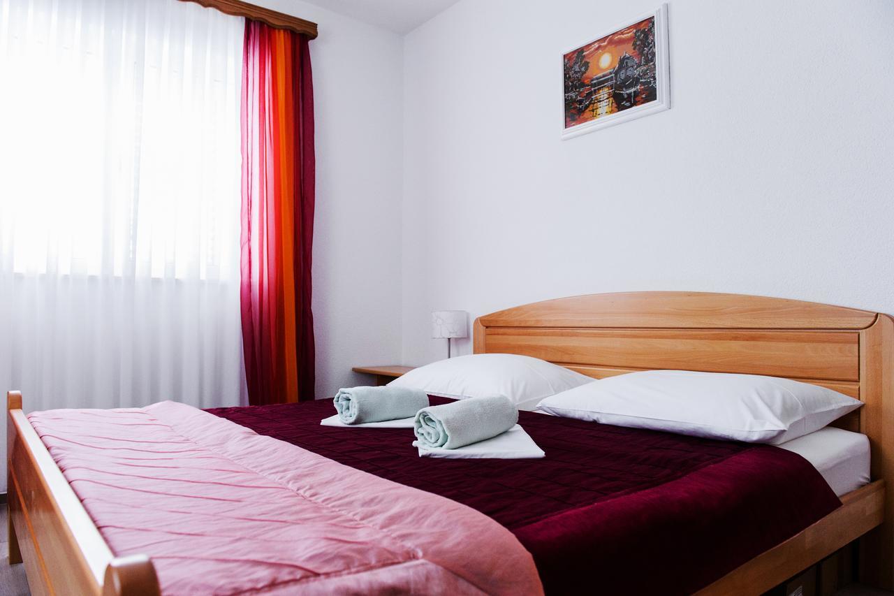 Apartments Mila Marina Extérieur photo